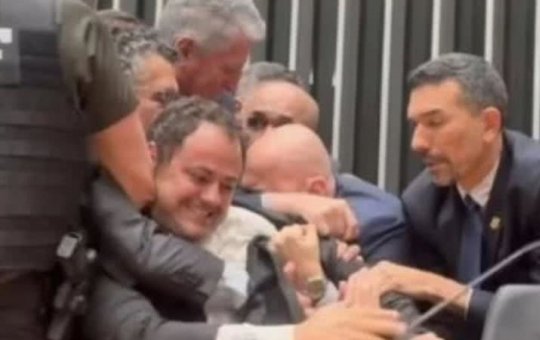 Após confusão e ser expulso do planalto, Glauber Braga afirma que fará um BO contra Hugo Mota