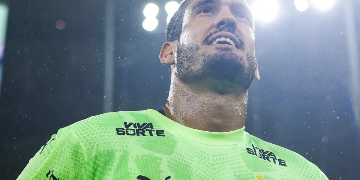 Destaque da reta final, Bahia acerta a compra do goleiro Ronaldo