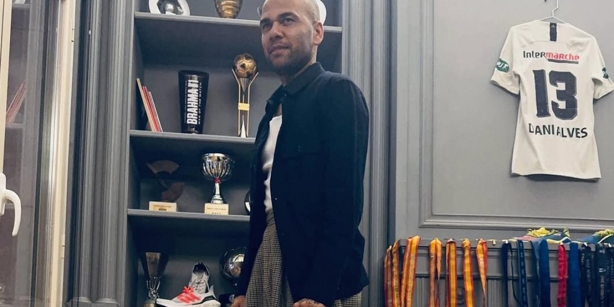 Daniel Alves afirma ser vítima de fraude imobiliária de R$ 22 milhões; entenda