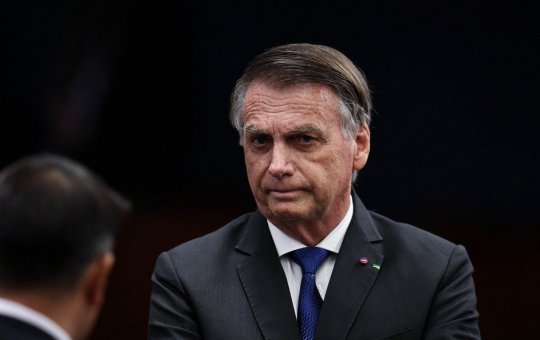 Defesa pede ao STF aval para Bolsonaro passar por cirurgia e para prisão domiciliar humanitária