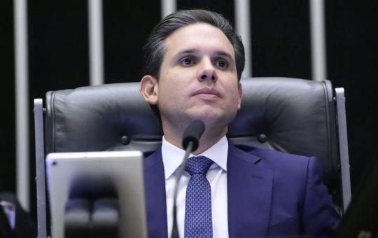Hugo Motta rebate críticas do PT ao PL da Dosimetria e aponta “incoerência”