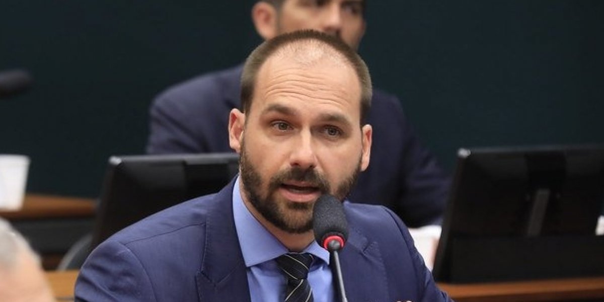 Eduardo Bolsonaro lamenta fim de sanção contra Moraes: 'recebemos com pesar'
