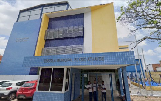 Mãe denuncia que foi impedida de assistir à formatura da filha em escola municipal de Salvador