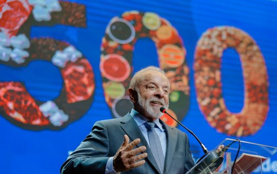 Segundo a Quaest, 56% dos brasileiros dizem que Lula não merece reeleição em 2026