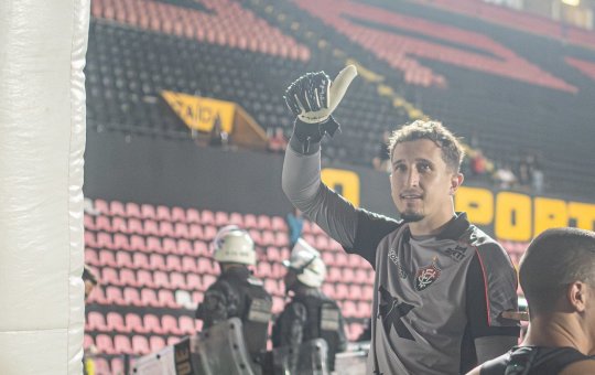 Sport aciona Vitória na CNRD por falta de pagamento da multa de goleiro
