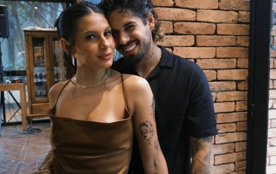 Depois de Ana Castela ser apontada como "sapatão", Zé Felipe reage brincando: "Não é não"