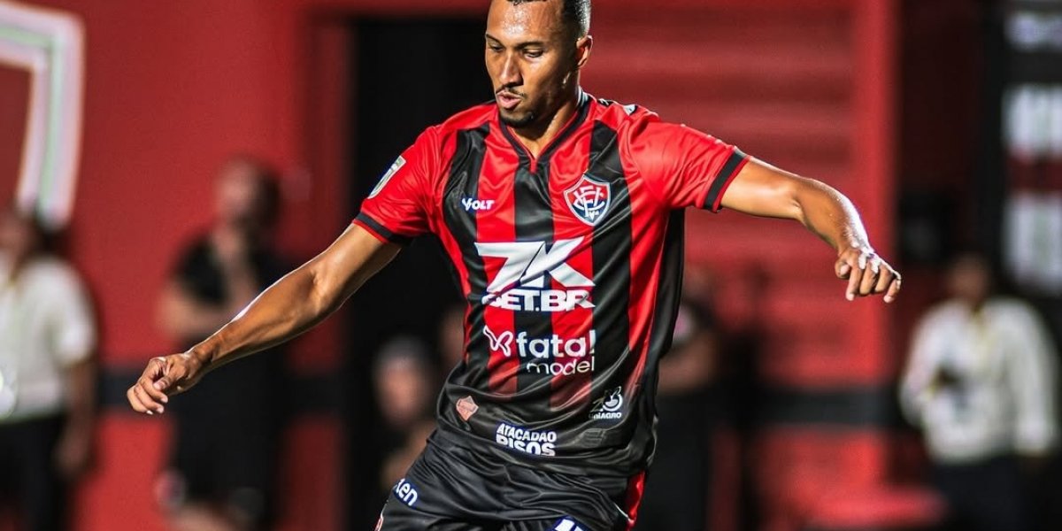 Reformulação: Vitória anuncia saída de jogador muito criticado pela torcida