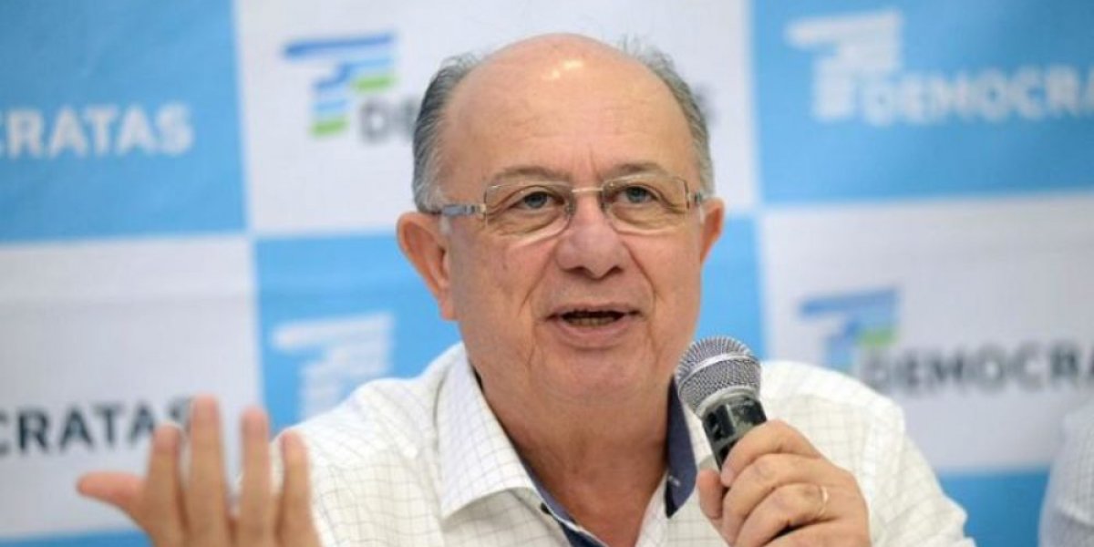 Prefeito de Feira de Santana reclama de cachê cobrado por Bell Marques para Micareta