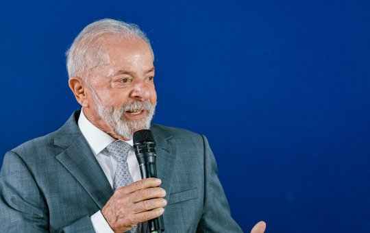 Lula defende diálogo em reunião ministerial e cita conversa com Trump: 'Mais barato conversar do que fazer guerra'