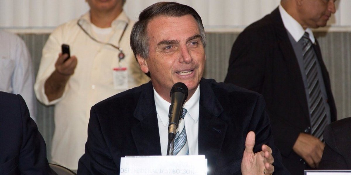 CCJ do Senado aprova PL que pode diminuir a pena de Bolsonaro