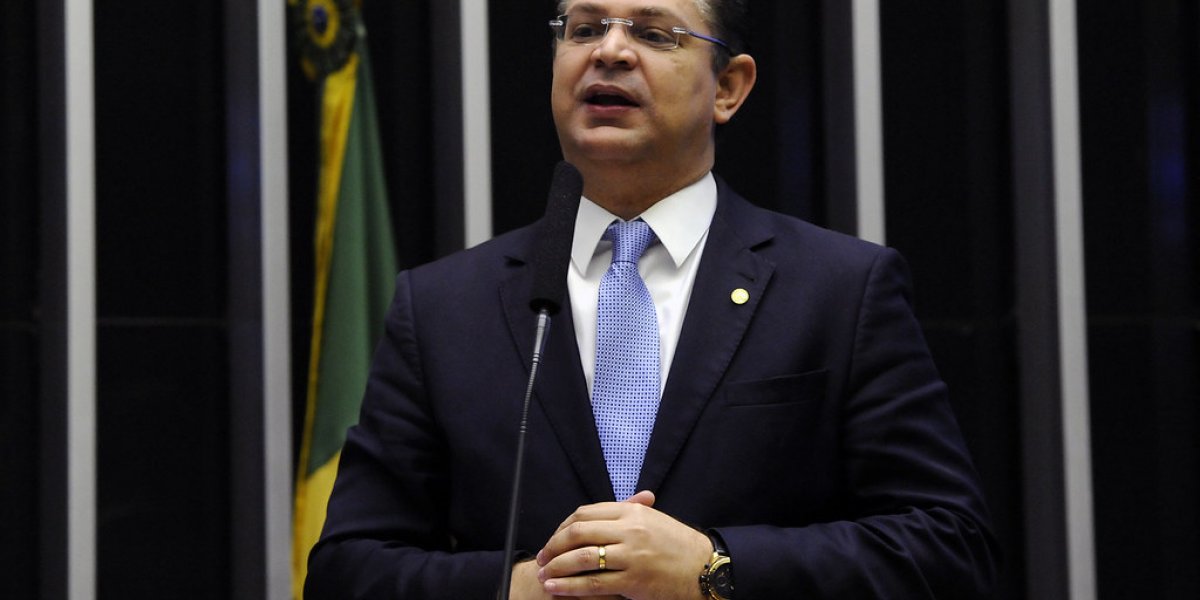 Polícia Federal mira líder do PL na Câmara dos Deputados em operação sobre desvio de cotas parlamentares