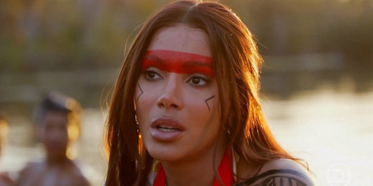 Irritada, Anitta rebate as críticas sobre plásticas: "Fiz porque estava afim"