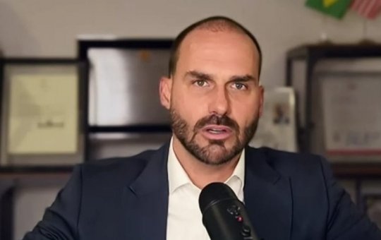 Após cassação, Eduardo Bolsonaro tem passaporte diplomático cancelado