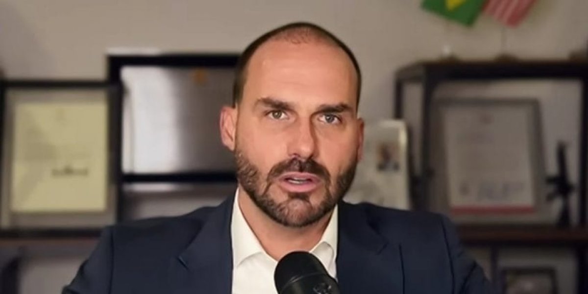 Após cassação, Eduardo Bolsonaro tem passaporte diplomático cancelado