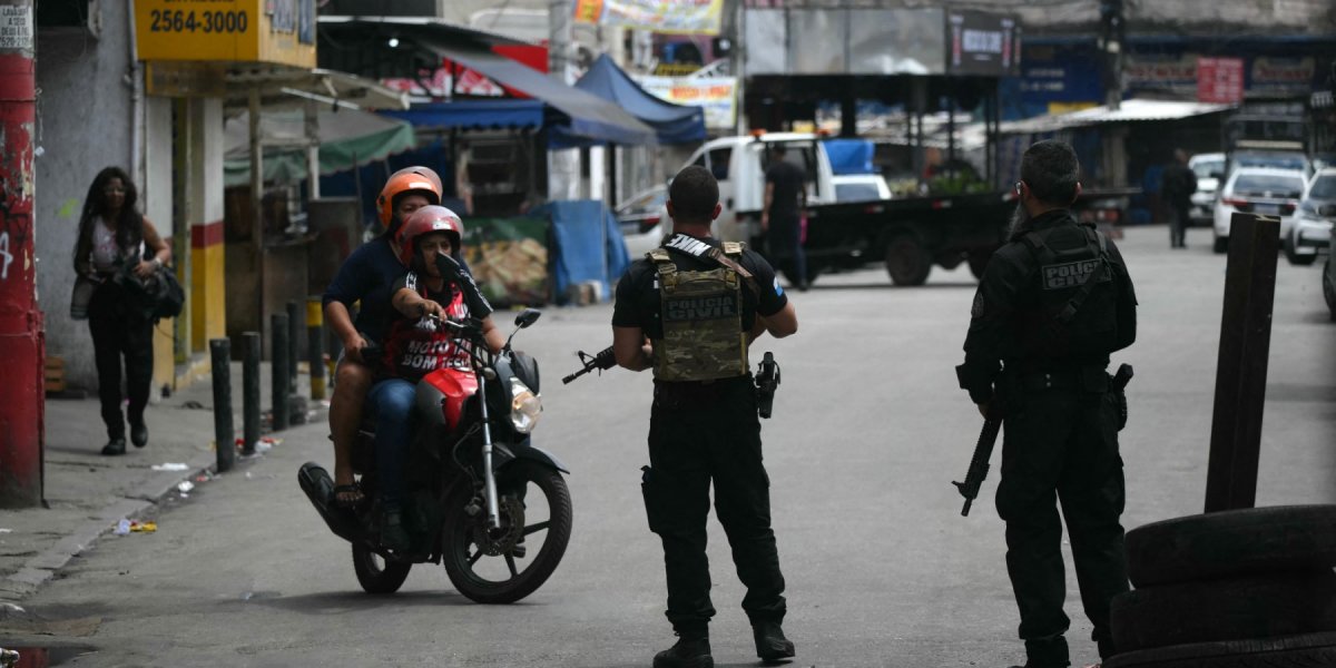 Delegado baleado na megaoperação do Rio diz que bandido usou 'senha' para fingir ser policial antes de atirar