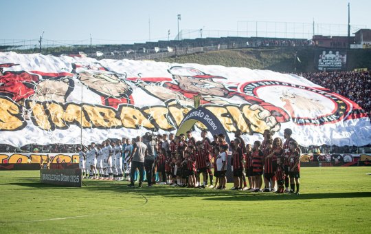 Vitória acerta com primeira contratação para 2026