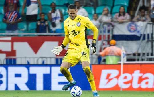 Bahia confirma compra em definitivo do goleiro Ronaldo e assina contrato de quatro anos