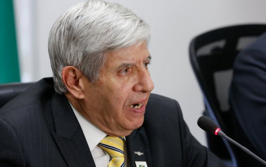 Moraes autoriza prisão domiciliar para Augusto Heleno após laudos sobre saúde