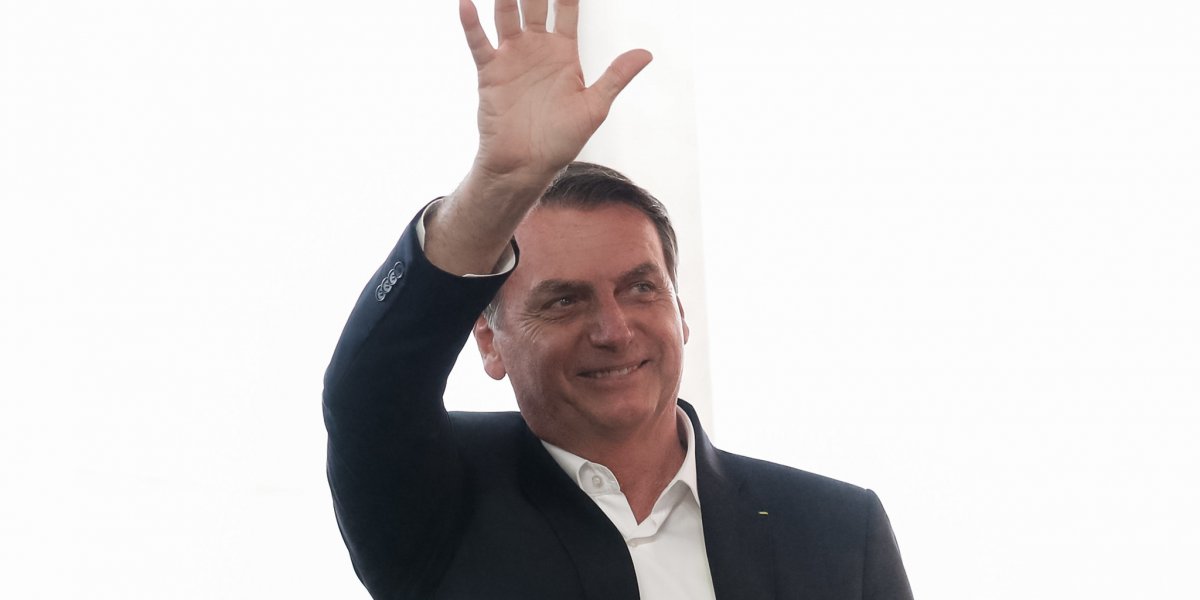 Defesa pede que o procedimento cirúrgico de Bolsonaro seja realizado no Natal
