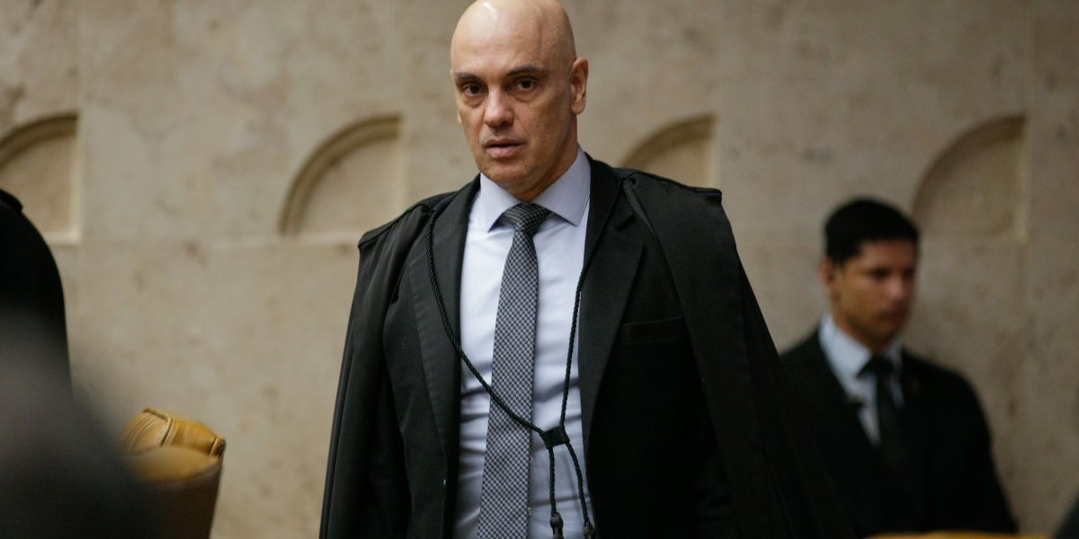 Alexandre de Moraes permite internação e cirurgia de Jair Bolsonaro no Natal