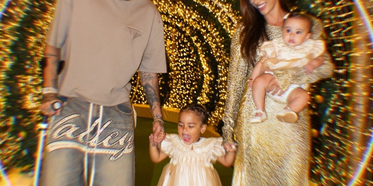 Fofura natalina! Mavie reage aos presentes recebidos de seu pai, Neymar Jr.