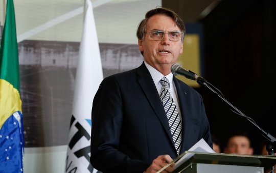 Após cirurgia, Bolsonaro inicia fisioterapia e tratamento para prevenção de trombose