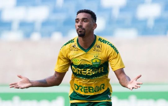 Vitória anuncia contratação de destaque da Série B