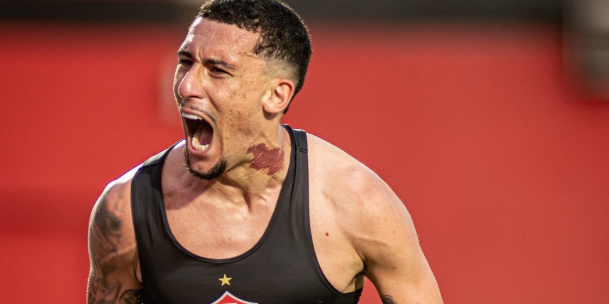 Vitória anuncia oficialmente a contratação de Baralhas