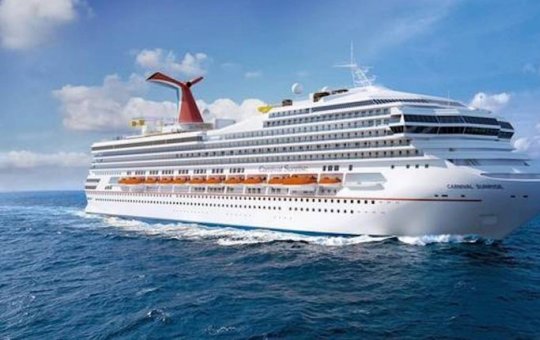 Idosa de 77 anos desaparece após cair no mar durante cruzeiro nos EUA