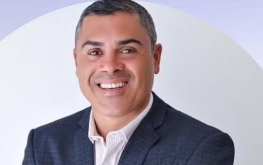 Empresário morre afogado ao tentar alcançar lancha que se soltou de píer na Bahia