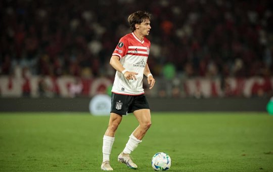 Bahia fecha acordo com jovem lateral argentino do Estudiantes; saiba quem é e os valores