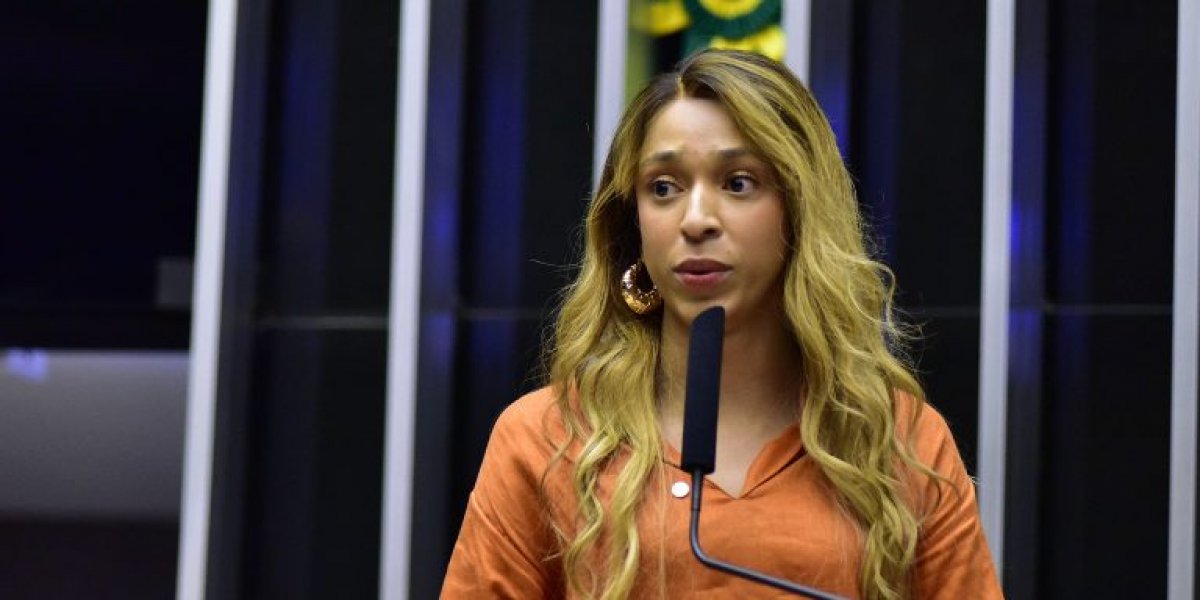 Erika Hilton denuncia rede social X ao MPF por uso indevido da IA contra crianças