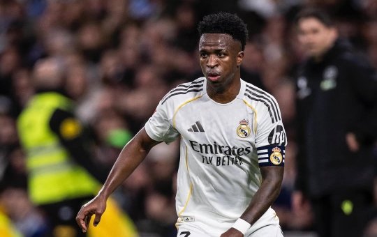 Problemas? Vivendo seca de gols e perto da Copa do Mundo, Vini Jr. é flagrado reclamando de companheiro