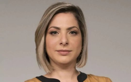 Jornalista debocha sobre a queda de Bolsonaro: "Quem caiu da cama?"