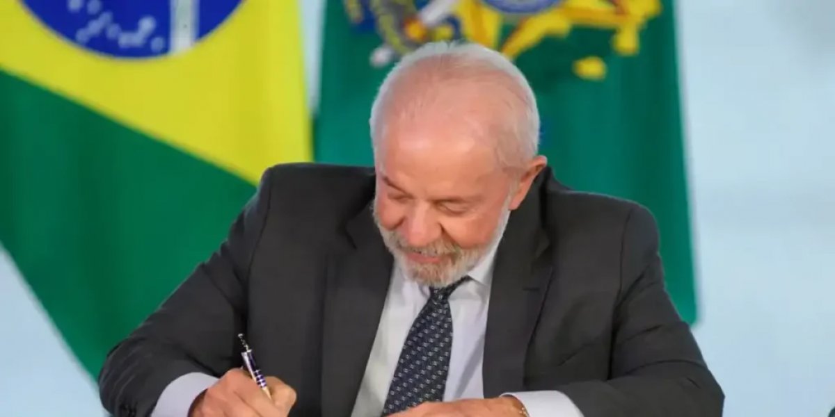 Lula veta projeto que reduziria penas de condenados por atos golpistas