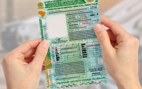 Ministério dos Transportes anuncia renovação automática de CNH para 'bons motoristas'