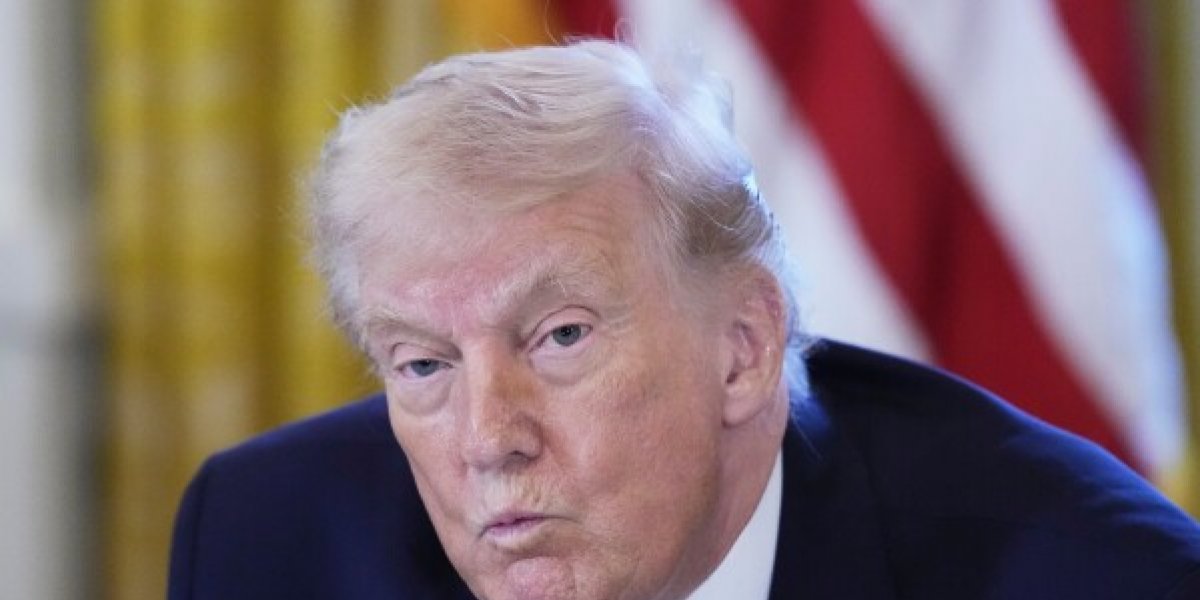 Trump volta a ameaçar Cuba e fala em bloqueio total de petróleo e recursos da Venezuela