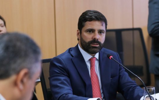 Lula nomeia baiano para o cargo de ministro interino da Justiça