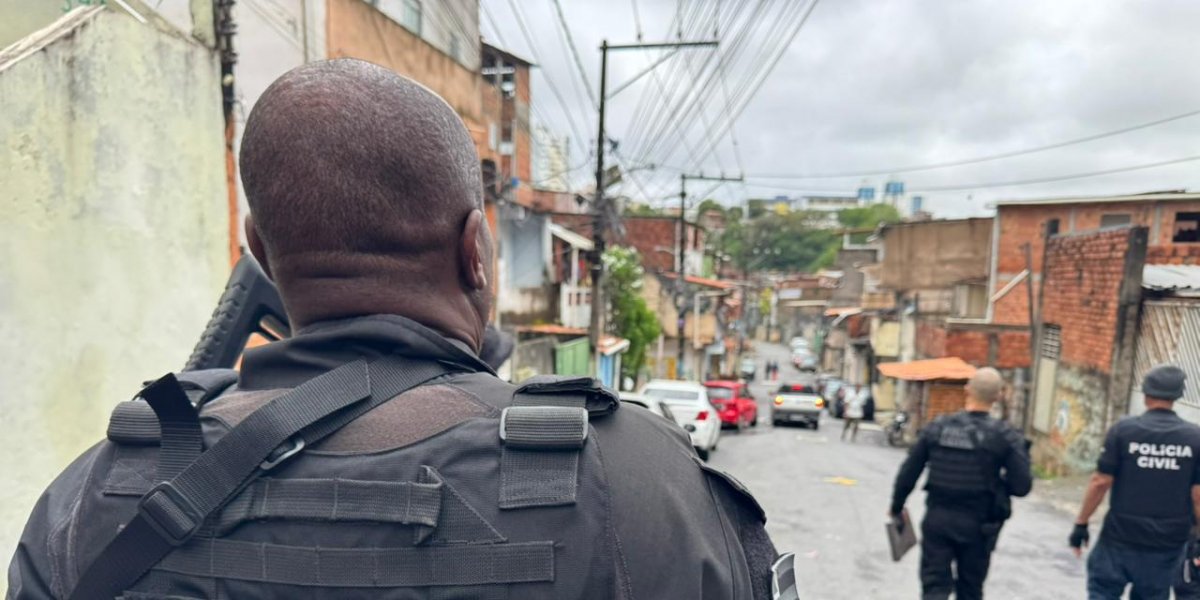 Homem é preso em flagrante por venda ilegal de medicamentos controlados em Salvador