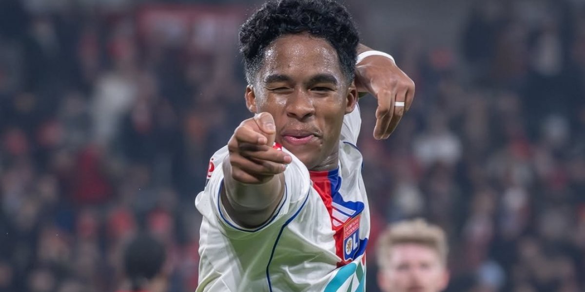 Novo começo: Joia brasileira estreia em novo clube europeu com gol