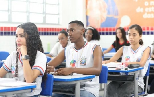 Matrículas na rede estadual de ensino da Bahia começam nesta segunda-feira