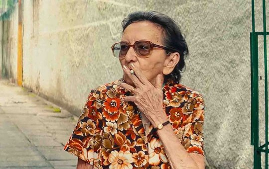 Tânia Maria, aos 78 anos, vira revelação do cinema brasileiro como “agente secreta”