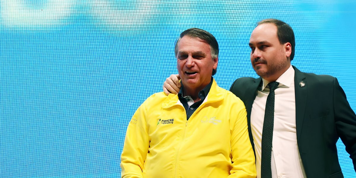 Carlos Bolsonaro publica carta ao pai e afirma: “Sua história não termina aqui”