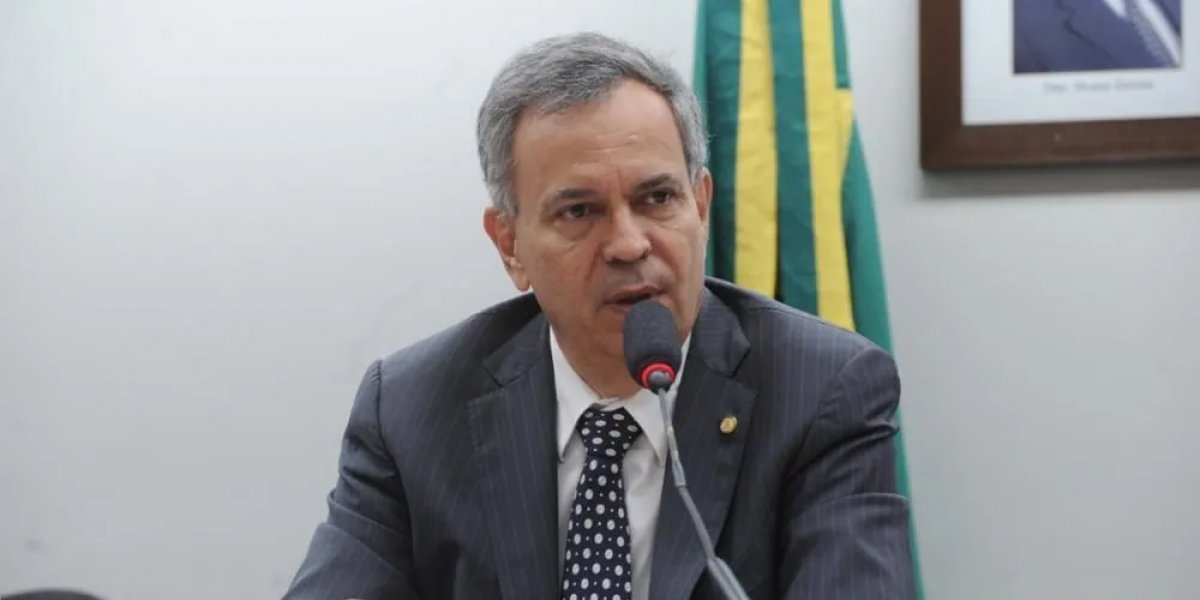 Após ser alvo da Polícia Federal, Félix Mendonça diz confiar na Justiça