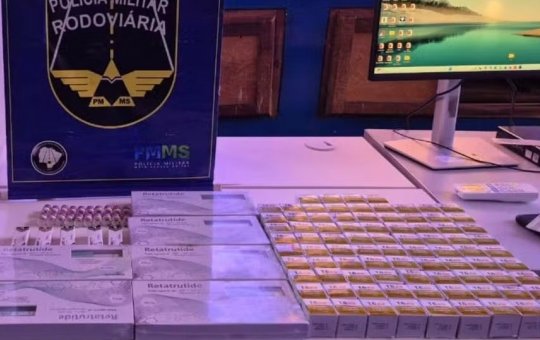 Mais de 100 canetas emagrecedoras ilegais são encontradas escondidas no estepe de carro em MS