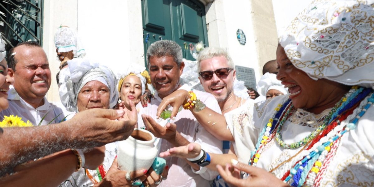 Na Lavagem do Senhor do Bonfim, Jerônimo exalta fé na Bahia e aponta trabalho da SSP na festa