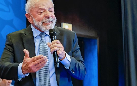Lula critica influenciadores digitais e menciona número de seguidores de Bolsonaro