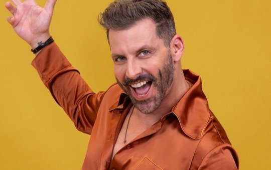 Henri Castelli fala pela primeira vez após saída do BBB 26: 'estou assustado'