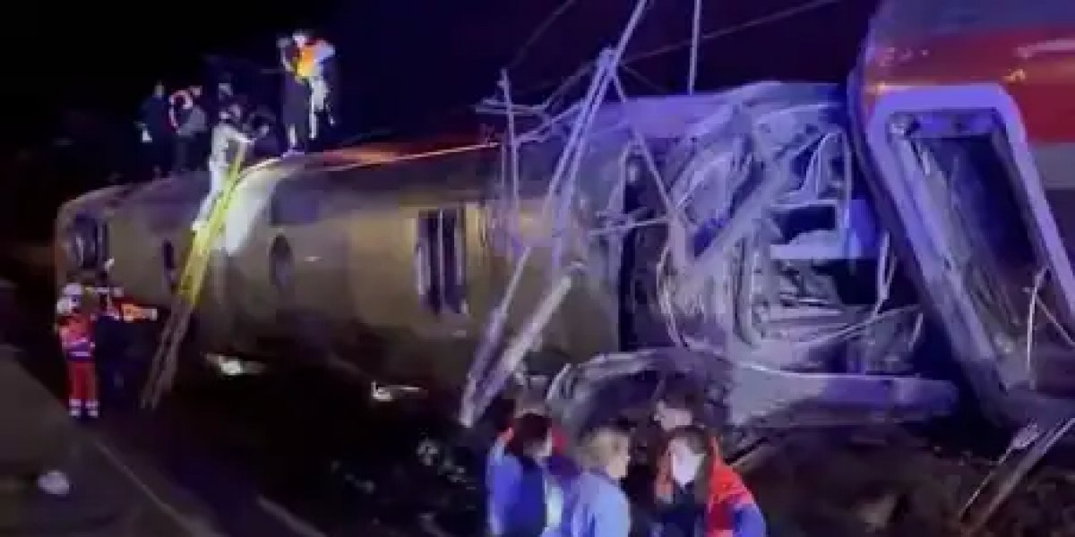 Acidente entre trens de alta velocidade na Espanha mata 39 pessoas