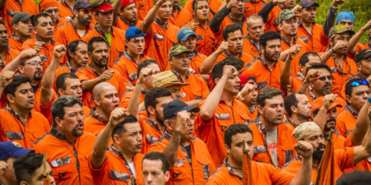 Vídeo mostra 'Legendários' em preparação para subir montanha e ecoando gritos de guerra